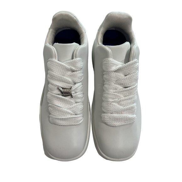 NWOB Burberry Box Sneakers in White - Picture 1 of 8